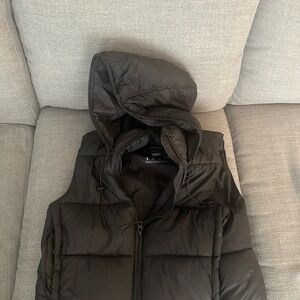 ZARA XL Chic Black Hooded Puffer Vest
